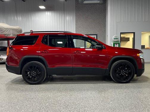 2023 GMC Acadia AWD SLT