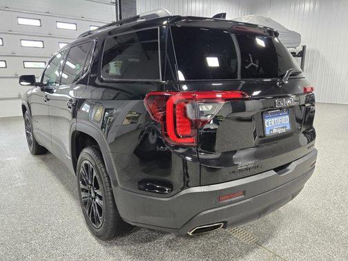 2023 GMC Acadia AWD SLT
