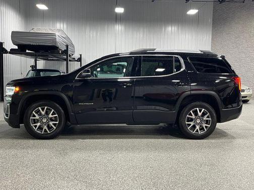 2023 GMC Acadia AWD SLT