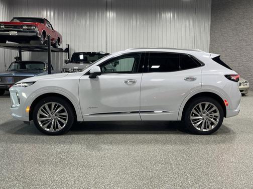Iridescent White Tricoat 2026 Buick Envision Avenir AWD