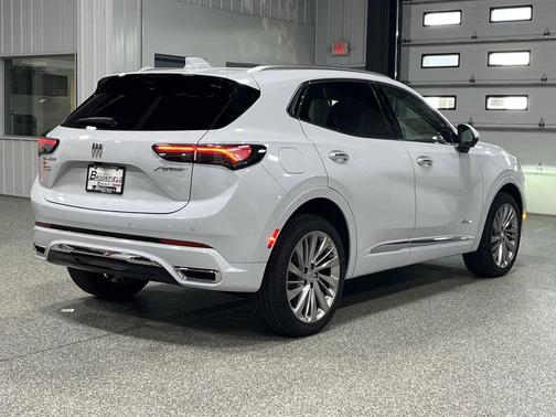 Iridescent White Tricoat 2026 Buick Envision Avenir AWD
