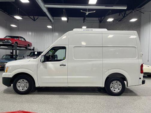 Glacier White 2014 Nissan NV Cargo NV3500 HD S V8