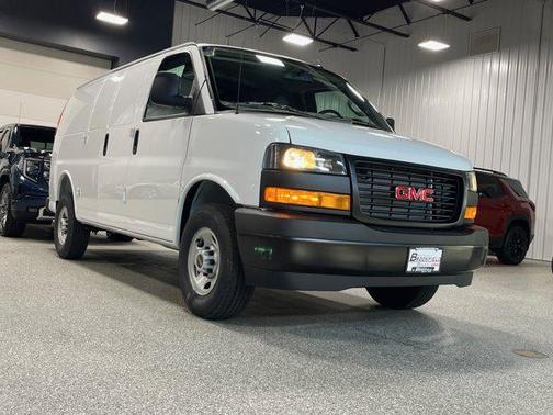 2025 GMC Savana 3500 RWD 3500 Regular Wheelbase Work Van