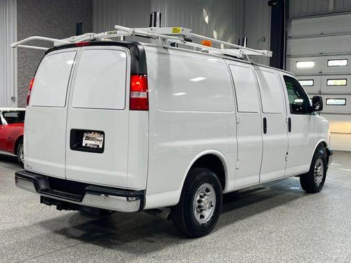 2020 Chevrolet Express 2500 RWD 2500 Regular Wheelbase WT