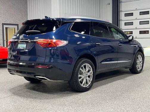 2023 Buick Enclave Essence AWD