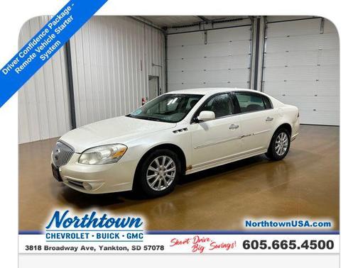White Diamond Tricoat 2011 Buick Lucerne CXL