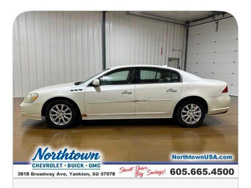 White Diamond Tricoat 2011 Buick Lucerne CXL
