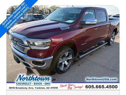 Delmonico Red Pearlcoat 2022 RAM 1500 Laramie