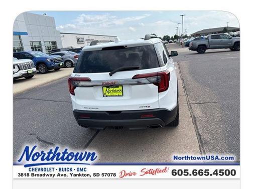 2023 GMC Acadia AT4