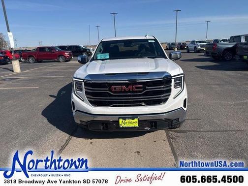 2025 GMC Sierra 1500 SLT
