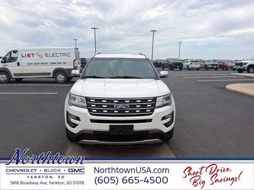 White Platinum Metallic Tri-Coat 2016 Ford Explorer Limited