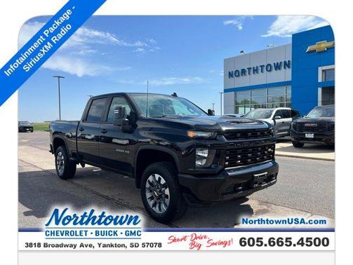 Mosaic Black Metallic 2022 Chevrolet Silverado 2500 Custom