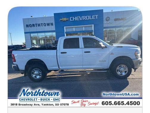 2020 RAM 2500 Tradesman Crew Cab 4X4 6'4' Box