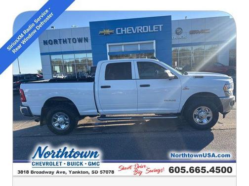 2020 RAM 2500 Tradesman Crew Cab 4X4 6'4' Box