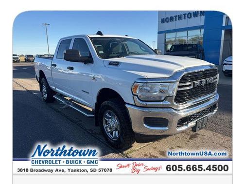 2020 RAM 2500 Tradesman Crew Cab 4X4 6'4' Box