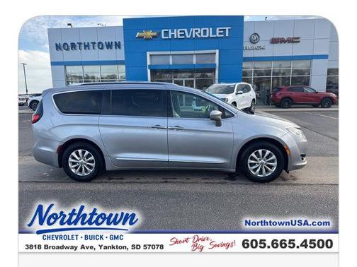 2018 Chrysler Pacifica Touring-L