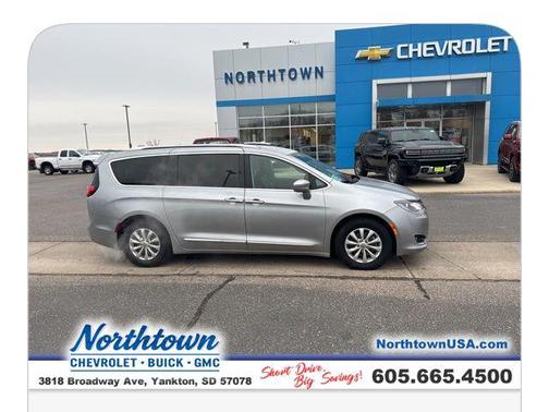 2018 Chrysler Pacifica Touring-L