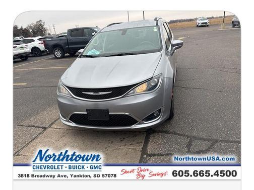 2018 Chrysler Pacifica Touring-L