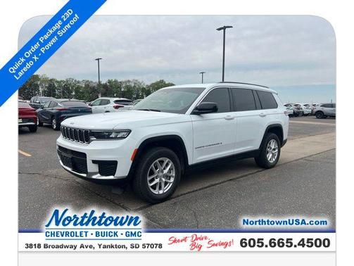 Bright White Clearcoat 2024 Jeep Grand Cherokee L Laredo