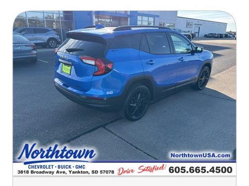 2024 GMC Terrain SLT