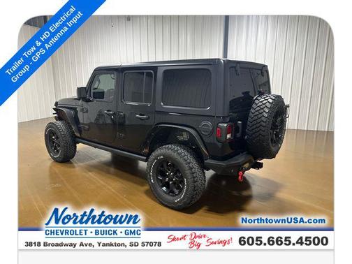 Black Clearcoat 2021 Jeep Wrangler Willys