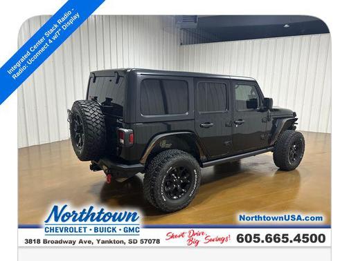 Black Clearcoat 2021 Jeep Wrangler Willys