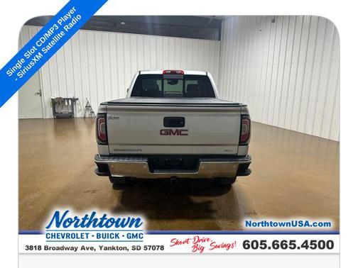 Quicksilver Metallic 2017 GMC Sierra 1500 SLT