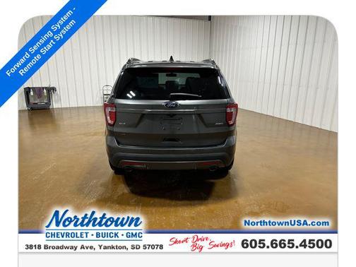 Magnetic Metallic 2017 Ford Explorer XLT