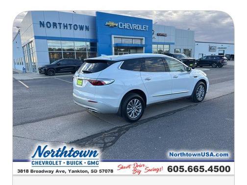 2023 Buick Enclave Essence AWD