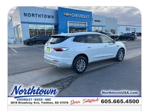 2023 Buick Enclave Essence AWD