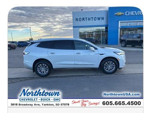 2023 Buick Enclave Essence AWD