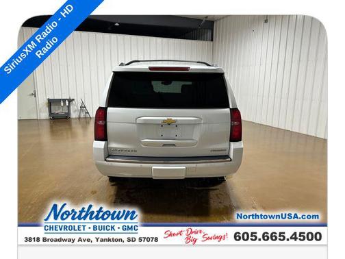 Iridescent Pearl Tricoat 2019 Chevrolet Suburban Premier