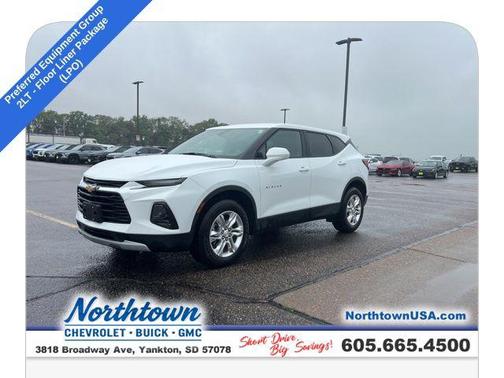 Summit White 2022 Chevrolet Blazer 2LT