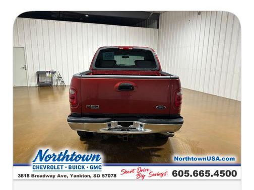 Red 2002 Ford F-150 XLT SuperCrew
