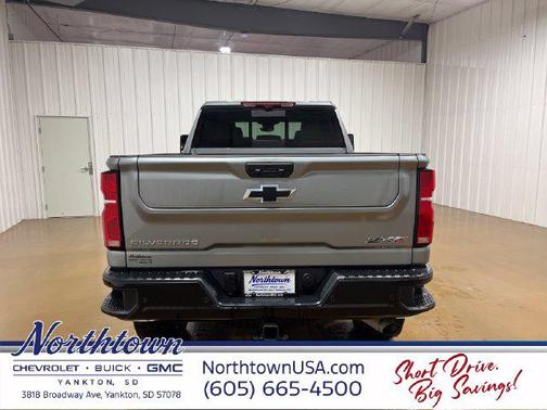 Sterling Gray Metallic 2026 Chevrolet Silverado 2500 Crew Cab, Standard Bed, XR2, 4WD