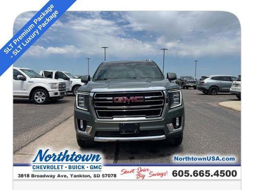 Frosted Pine Metallic 2023 GMC Yukon SLT