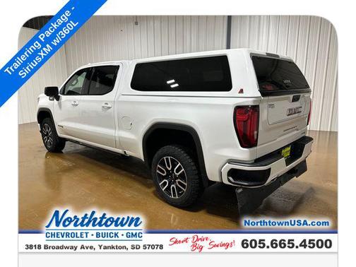 Summit White 2023 GMC Sierra 1500 AT4