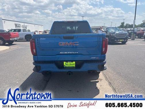 2022 GMC Sierra 1500 AT4