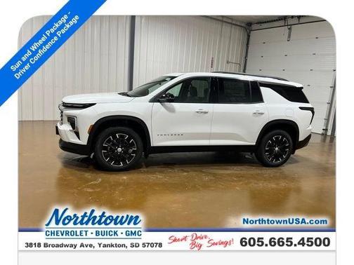 Summit White 2026 Chevrolet Traverse LT