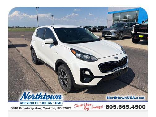 Snow White Pearl 2022 Kia Sportage LX