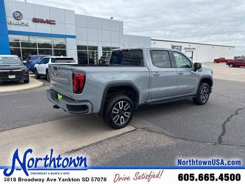 2025 GMC Sierra 1500 AT4