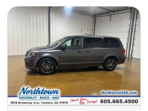 Granite Pearlcoat 2017 Dodge Grand Caravan SE