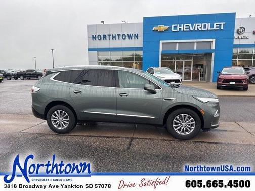 2023 Buick Enclave Essence