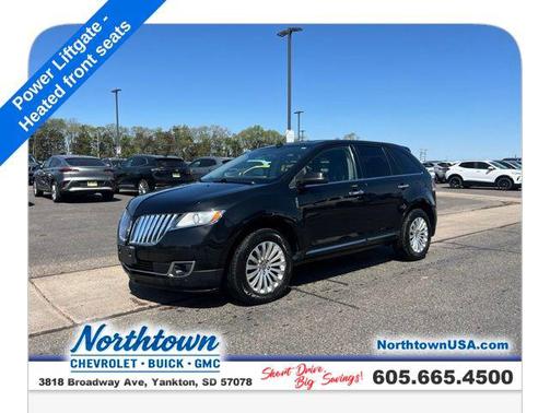 Tuxedo Black Metallic 2015 Lincoln MKX Base