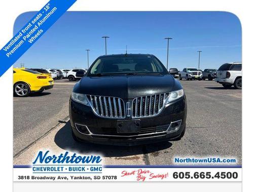 Tuxedo Black Metallic 2015 Lincoln MKX Base