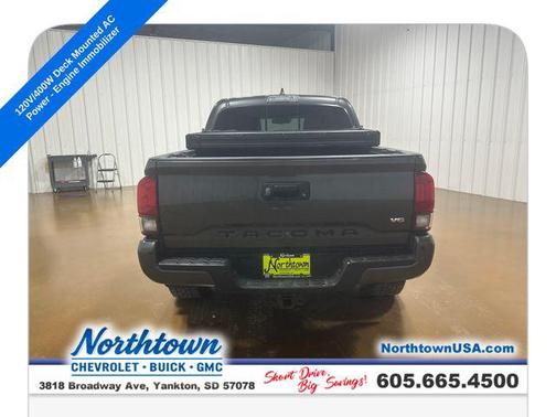 Magnetic Gray Metallic 2018 Toyota Tacoma TRD Sport