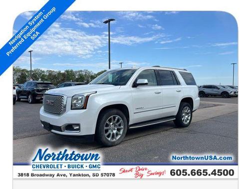 White Frost Tricoat 2017 GMC Yukon Denali