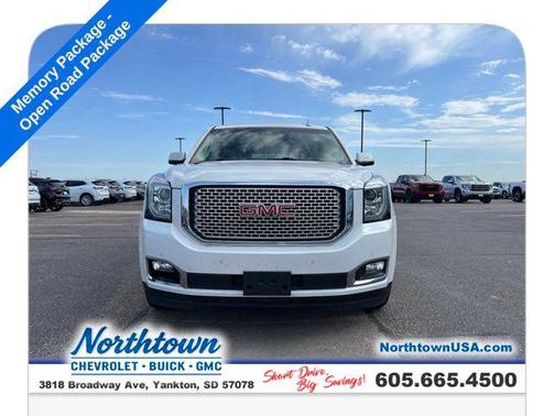 White Frost Tricoat 2017 GMC Yukon Denali