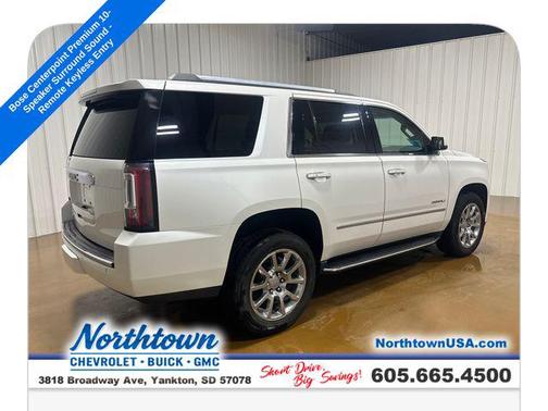 White Frost Tricoat 2017 GMC Yukon Denali