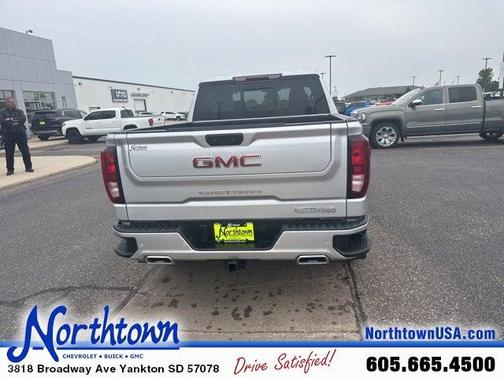 2022 GMC Sierra 1500 Elevation